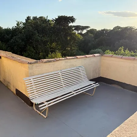 Tropez Centre