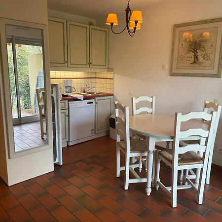 Tropez Centre Aparthotel